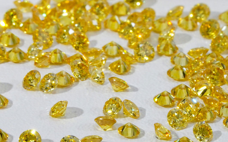 melee yellow lab created diamonds