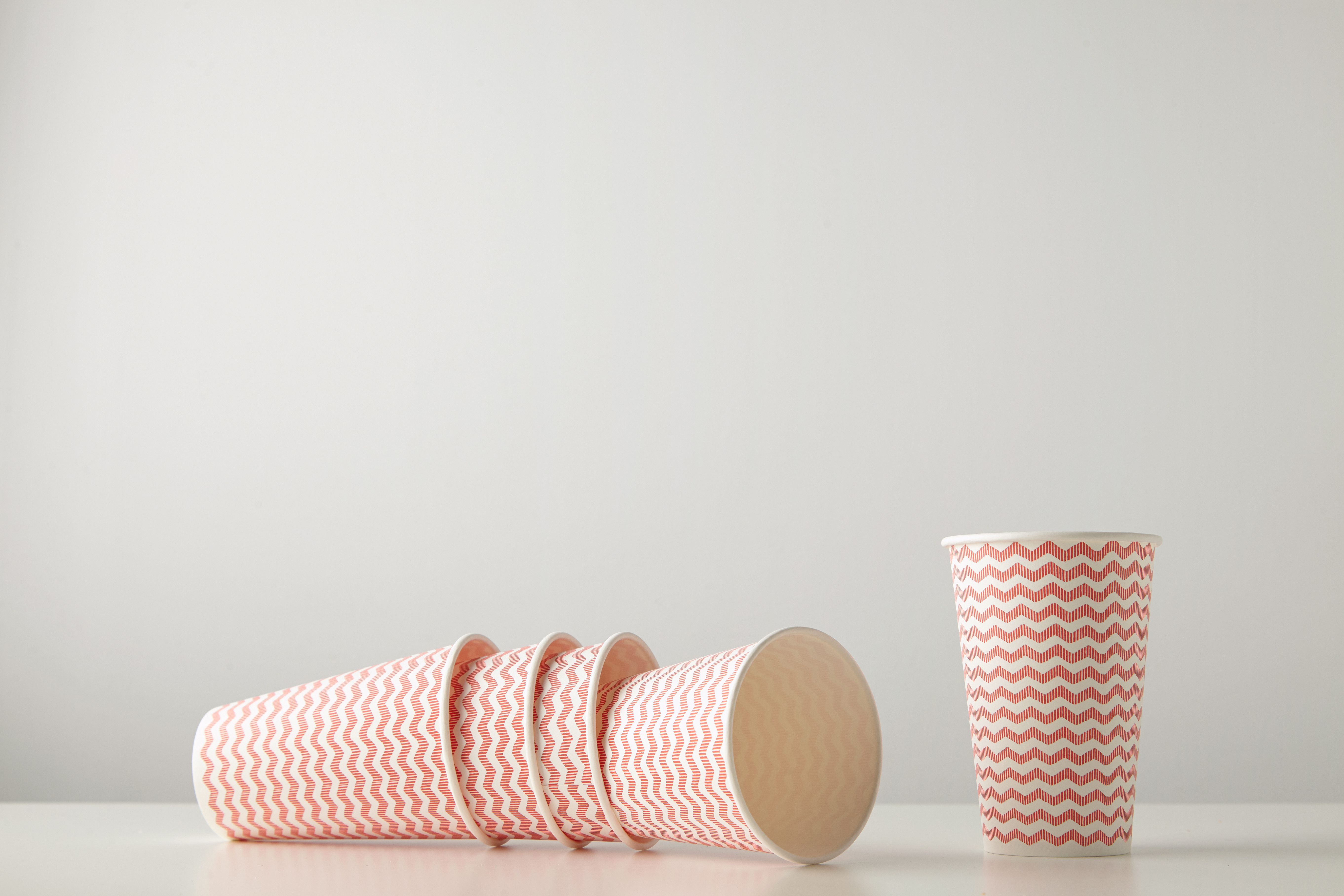 Disposable paper cups