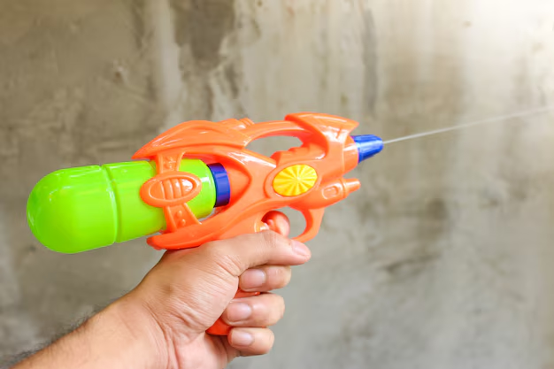 Plastic toy water gun